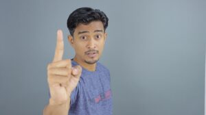 初めて皮膚科でニキビ治療を受ける際の注意点は？