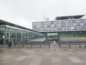 美容外科の大学病院は本当に信頼できる？選び方と注意点を解説！